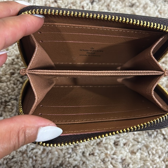 LV Monogram Wallet Brown Leather - Picture 3 of 6